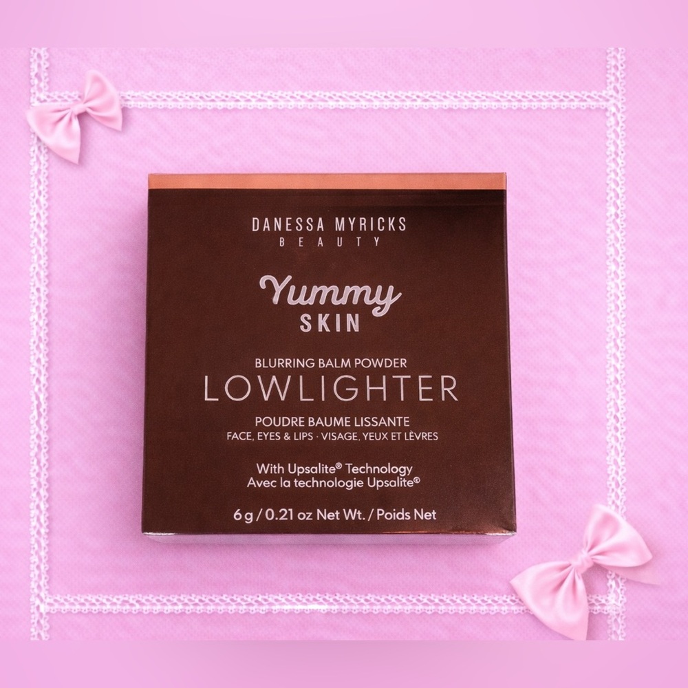 Danessa Myricks Beauty Yummy Skin Blurring Balm Powder Lowlighter